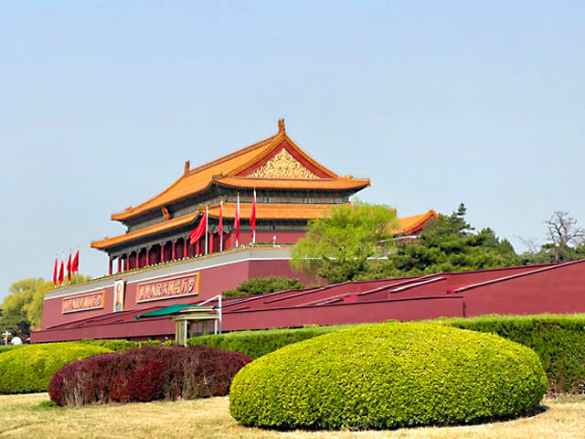 Day 2 - Beijing - hallowed halls of the Forbidden City